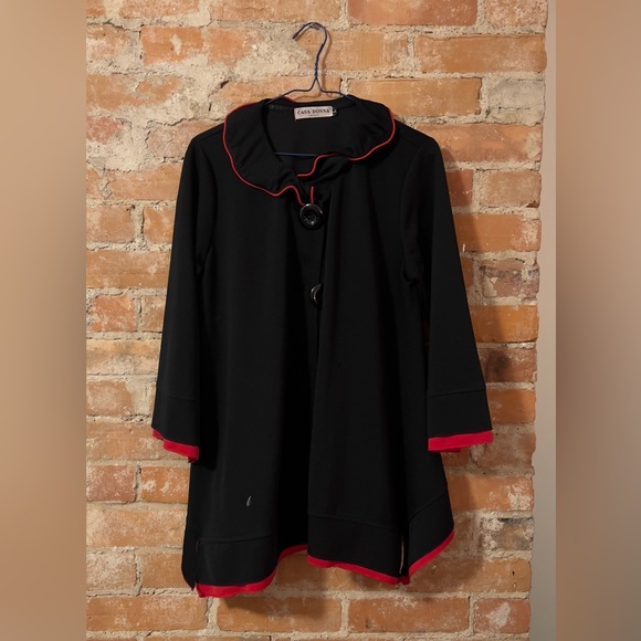 cloak-like button blouse - Picture 1 of 4